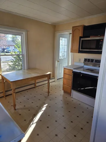 $160,000 | 28 Dr Mann Road, Skowhegan, ME 04976