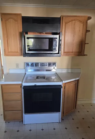 $154,000 | 28 Dr Mann Road, Skowhegan, ME 04976