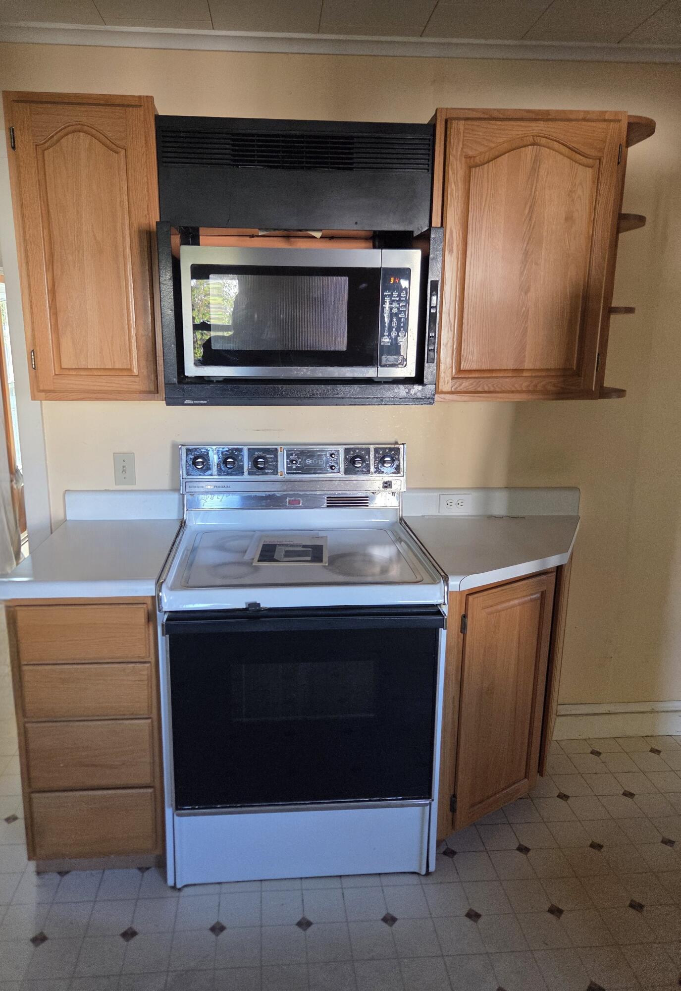 28 Dr Mann Road Skowhegan, ME 04976 - Photo 14 of 37 20250921_162209