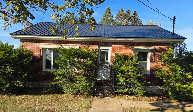 $160,000 | 28 Dr Mann Road, Skowhegan, ME 04976