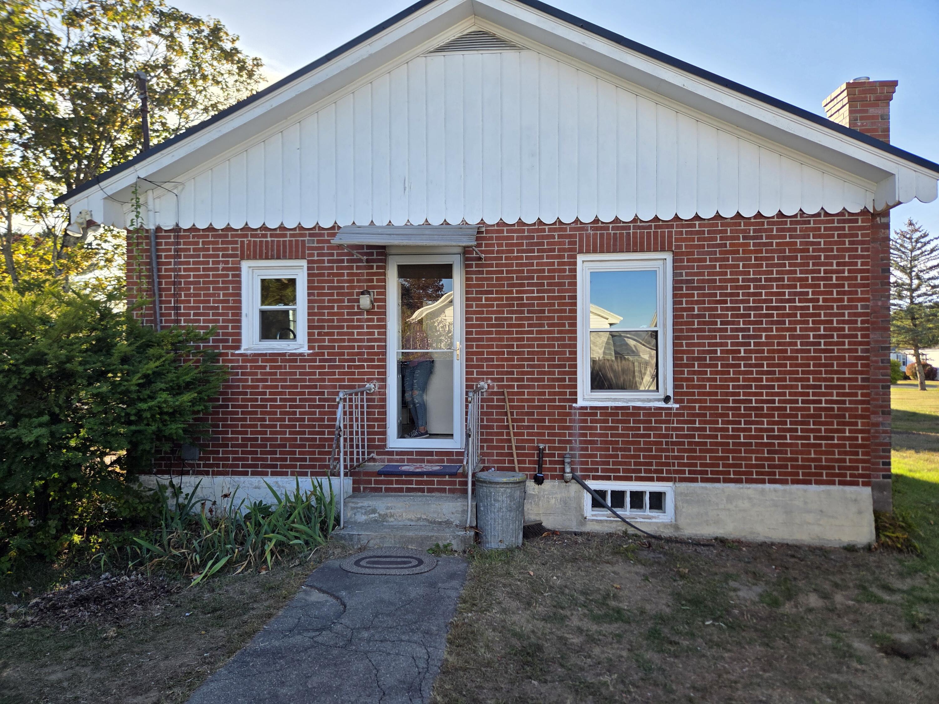 28 Dr Mann Road Skowhegan, ME 04976 - Photo 37 of 37 20250921_164418