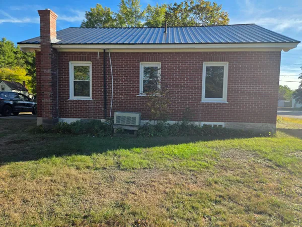 $154,000 | 28 Dr Mann Road, Skowhegan, ME 04976