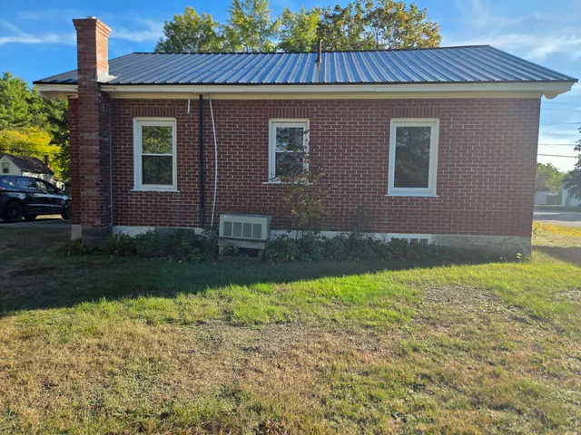 $160,000 | 28 Dr Mann Road, Skowhegan, ME 04976