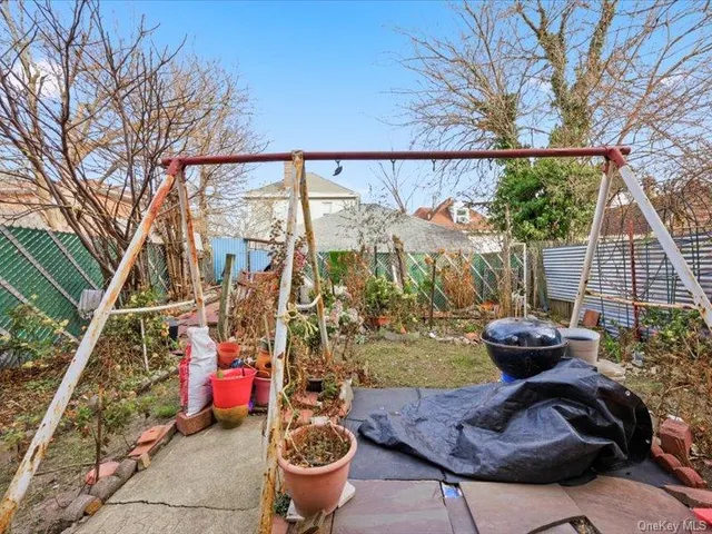 a view of outdoor space