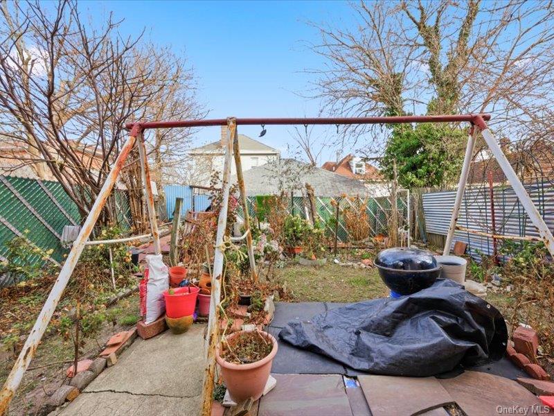 3330 Eastchester Road Bronx, NY 10469 - Photo 30 of 39 a view of outdoor space and patio