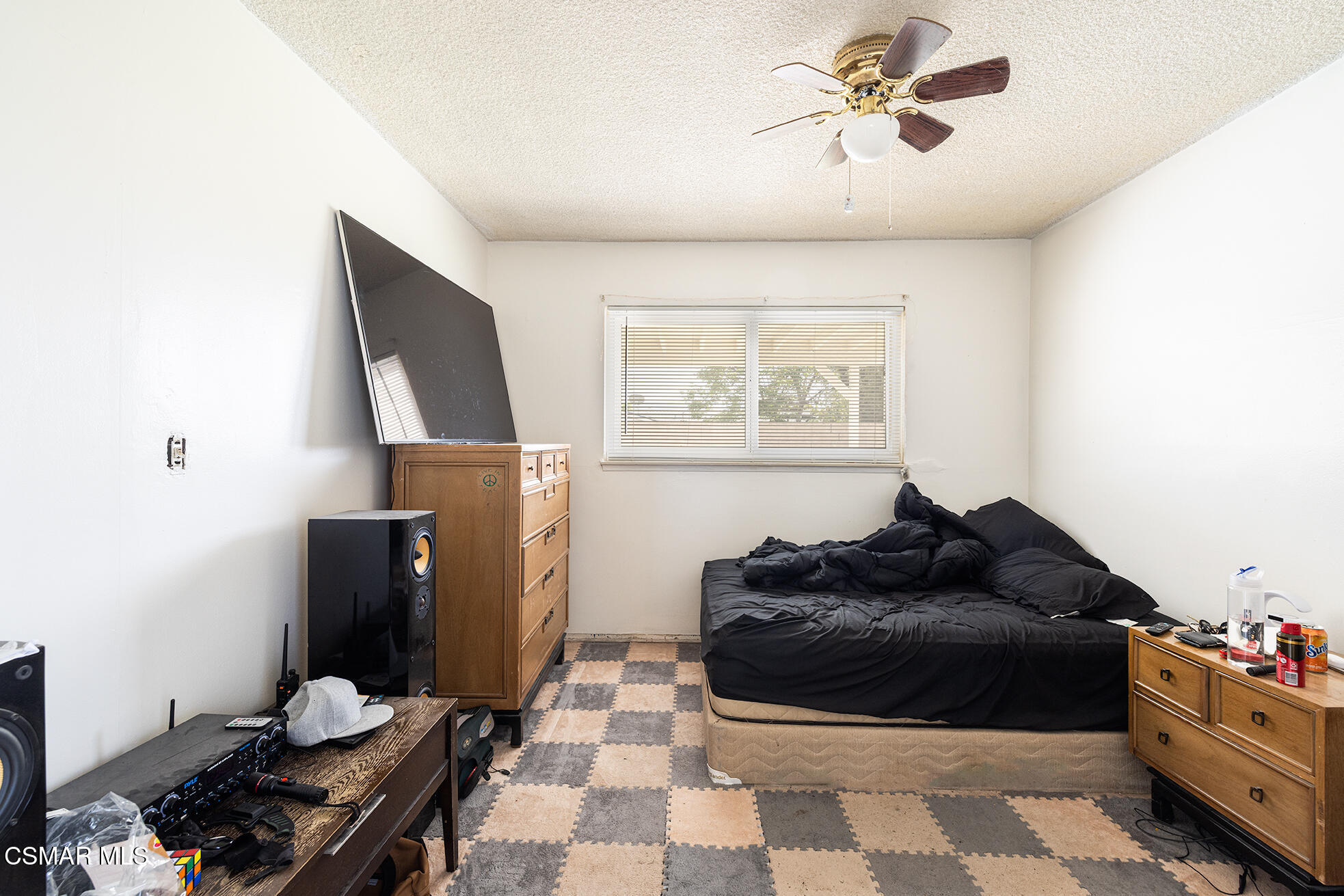 1620 Spence Street Simi Valley, CA 93065 - Photo 14 of 28 Spence12