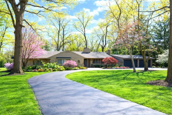 $465,000 | 1316 Mineral Springs Road, Sterling, IL 61081