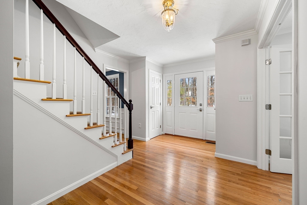 94 C Lawrence Road Boxford, MA 01921 - Photo 4 of 42