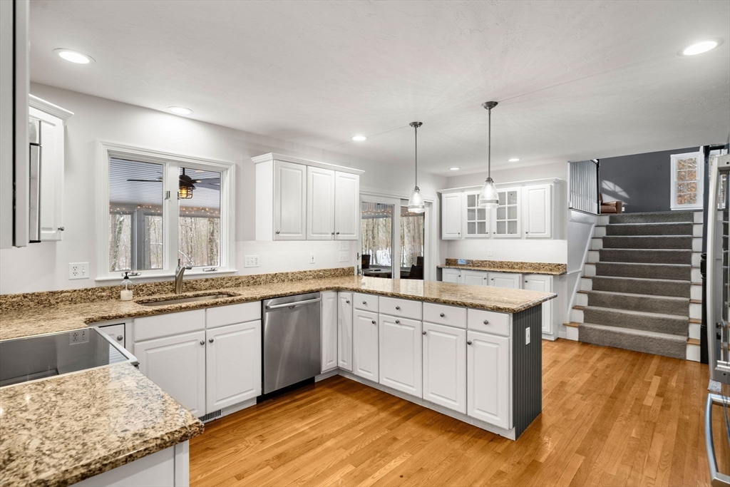 94 C Lawrence Road Boxford, MA 01921 - Photo 6 of 42