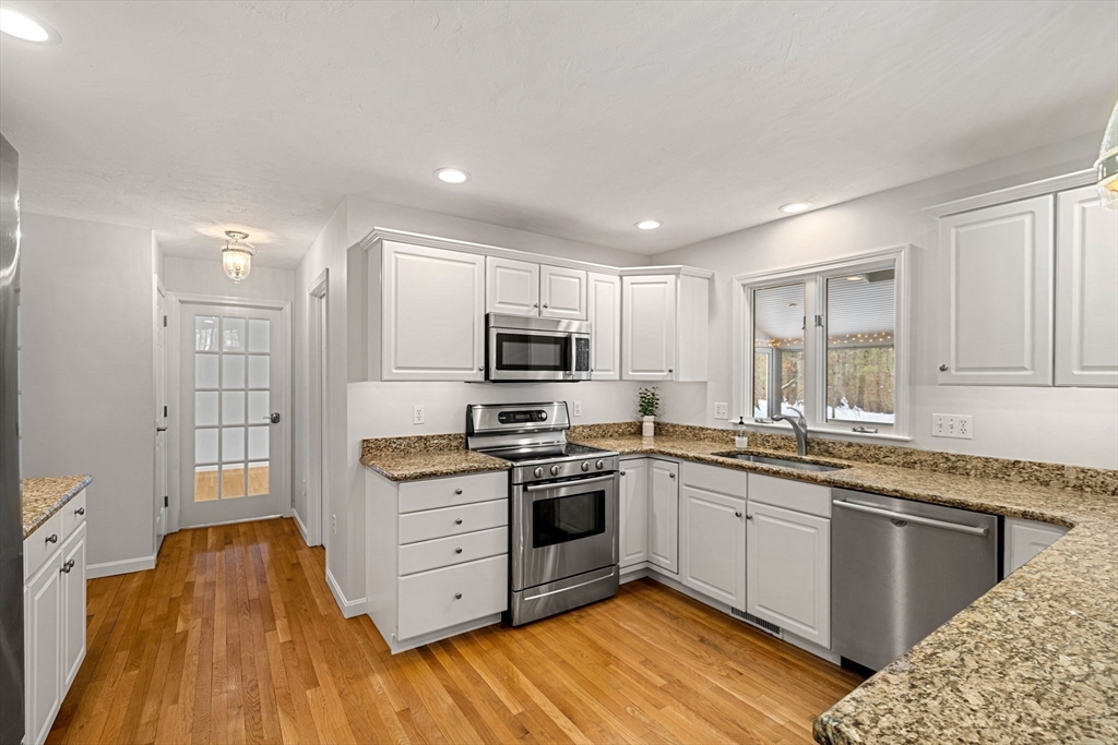 94 C Lawrence Road Boxford, MA 01921 - Photo 7 of 42