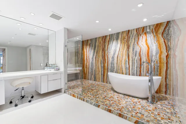 $3,945,000 | 155 South Ocean Avenue, Unit 502, Palm Beach Shores, FL 33404