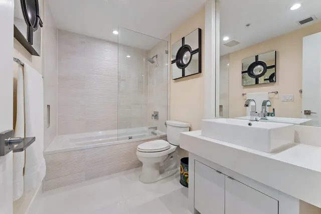 $3,945,000 | 155 South Ocean Avenue, Unit 502, Palm Beach Shores, FL 33404