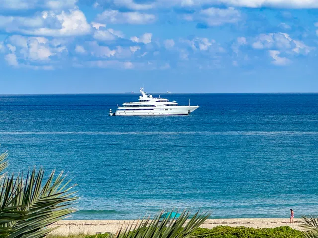 $3,945,000 | 155 South Ocean Avenue, Unit 502, Palm Beach Shores, FL 33404