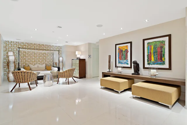 $3,945,000 | 155 South Ocean Avenue, Unit 502, Palm Beach Shores, FL 33404