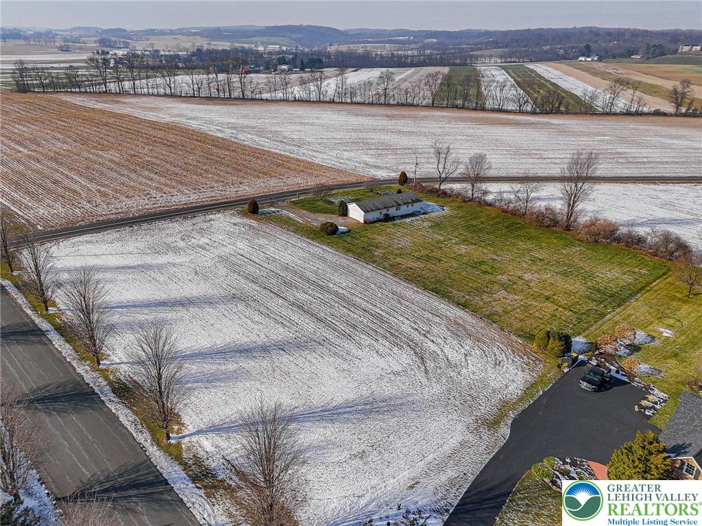 10114 Dietrich Road Breinigsville, PA 18031 - Photo 2 of 2