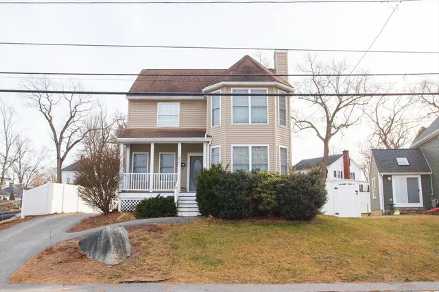 $669,000 | 694 Westford Street, Lowell, MA 01851