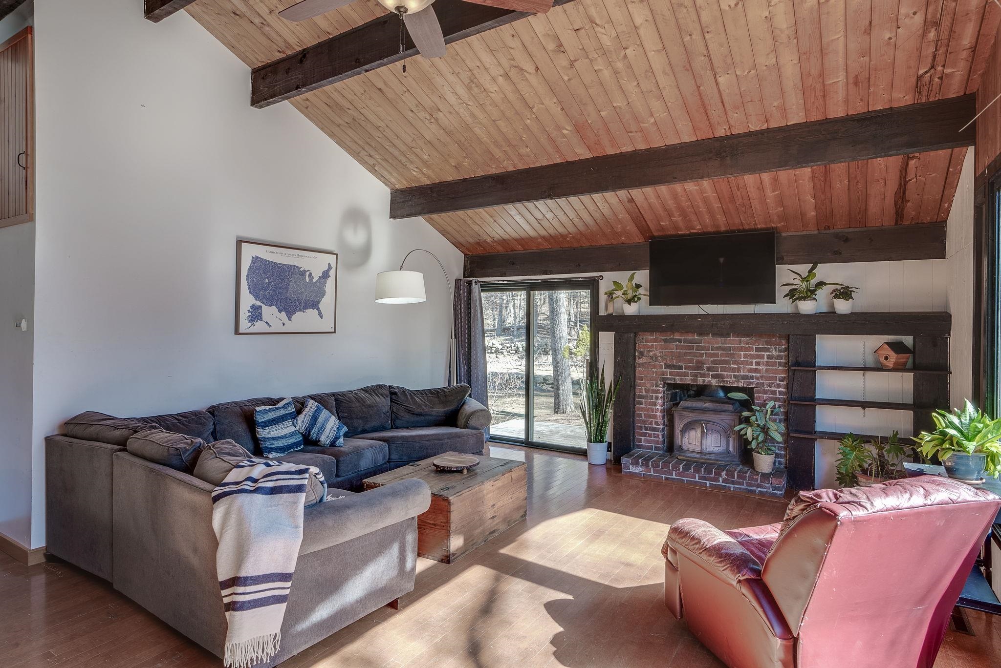 105 Saunders Hill Road New Boston, NH 03070 - Photo 17 of 37 Gallery Image 17