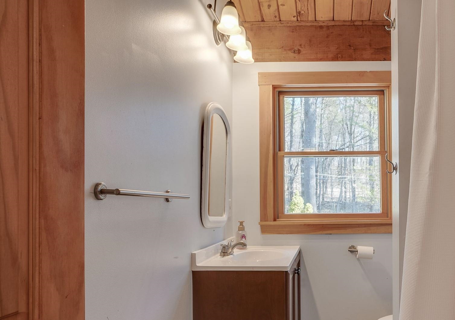 105 Saunders Hill Road New Boston, NH 03070 - Photo 29 of 37 Gallery Image 29