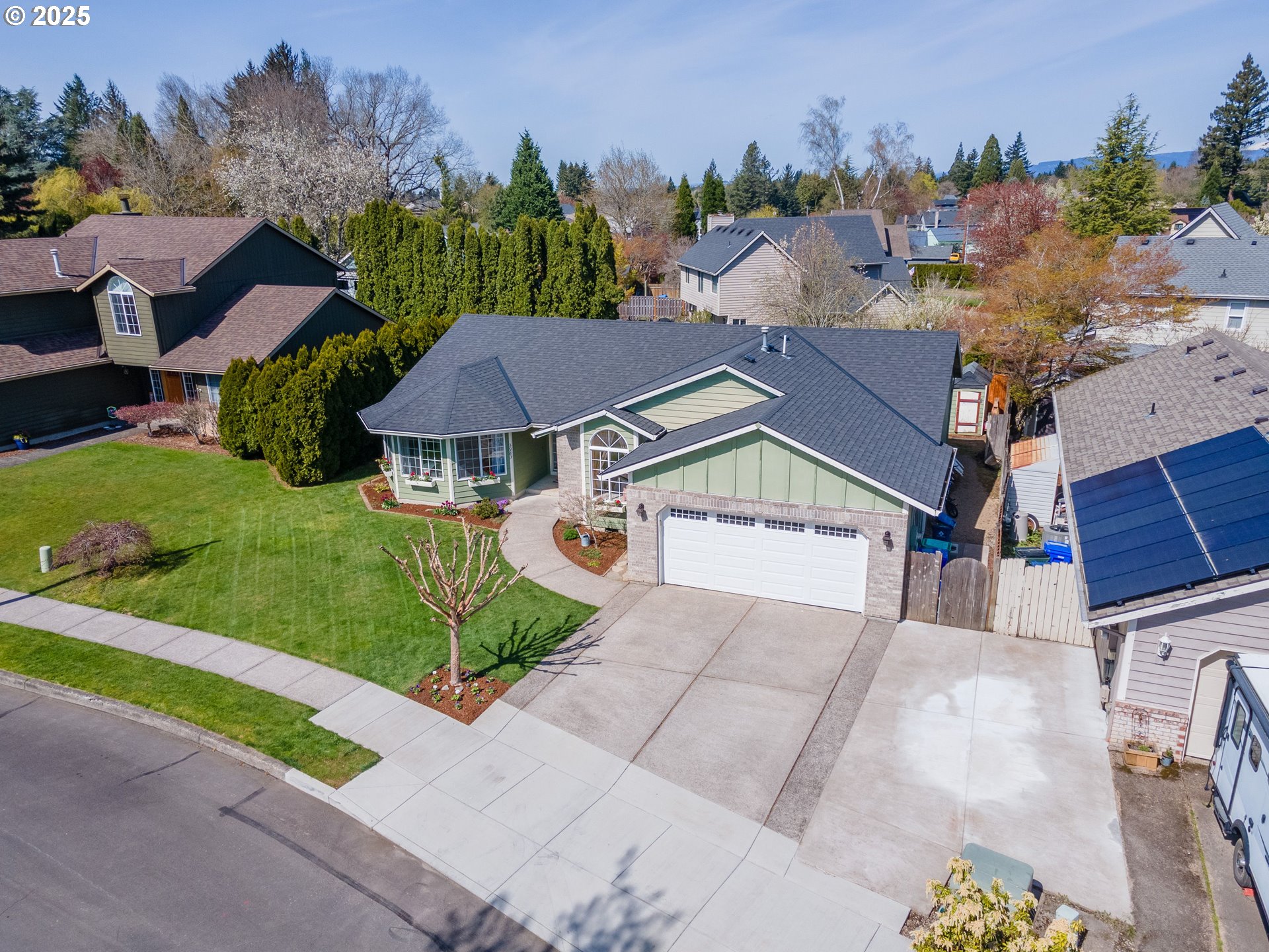 3983 Southeast 30th Street Gresham, OR 97080 - Photo 31 of 34 a view of house with outdoor space and street view