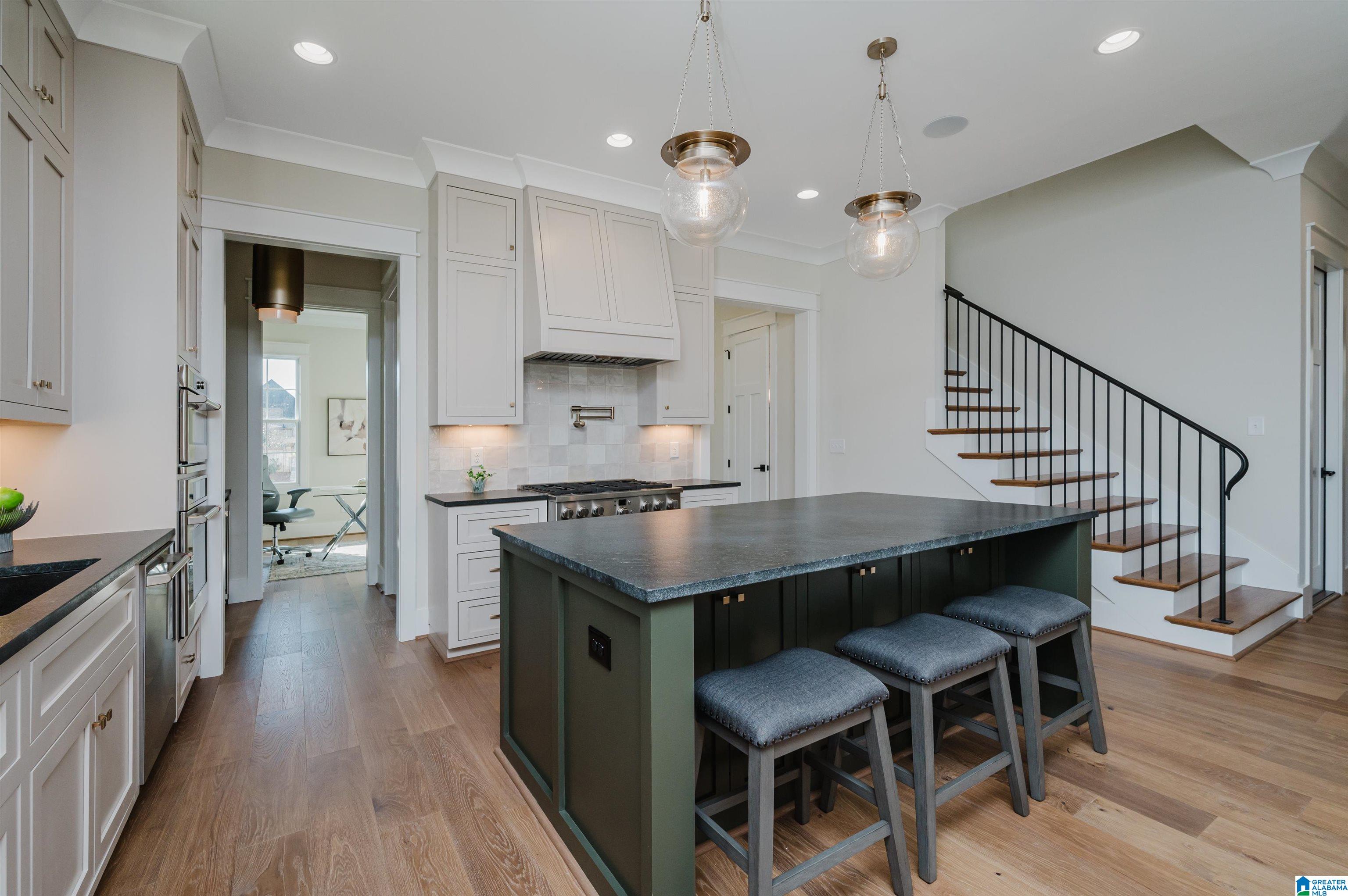 809 Southbend Lane Birmingham, AL 35216 - Photo 14 of 85
