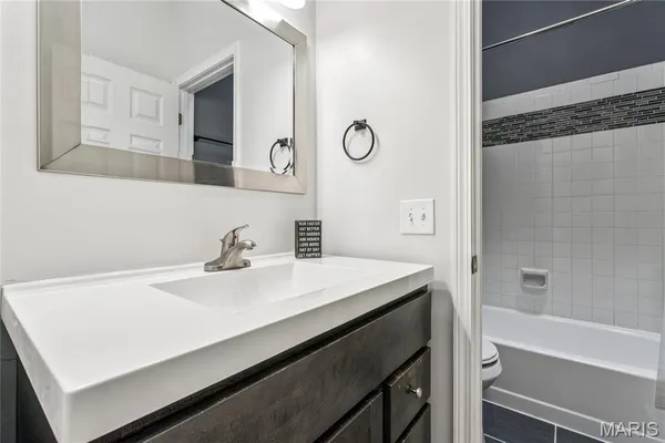 $179,900 | 2666 Park Avenue, St. Louis, MO 63104