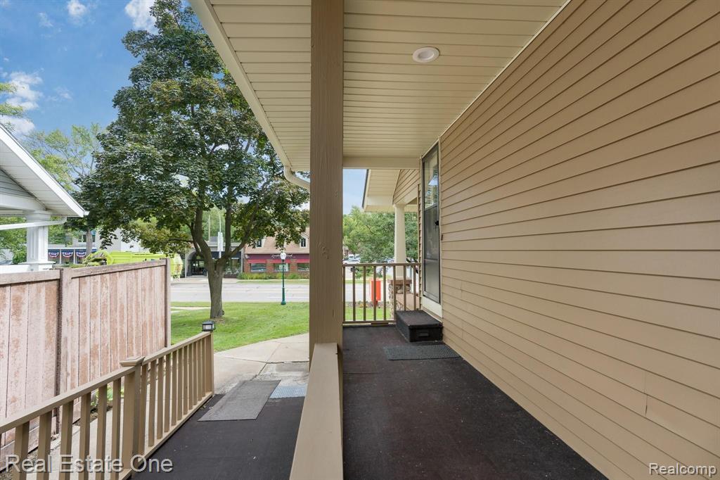 817 North Main Street Rochester, MI 48307 - Photo 22 of 25