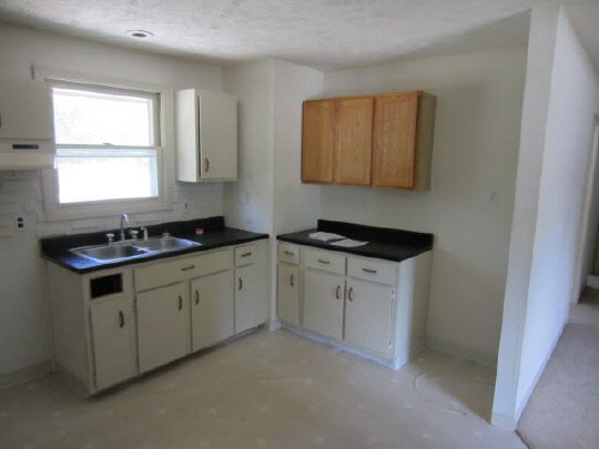 3205 Edelweiss Road Rockford, IL 61109 - Photo 2 of 9 Gallery Image 2