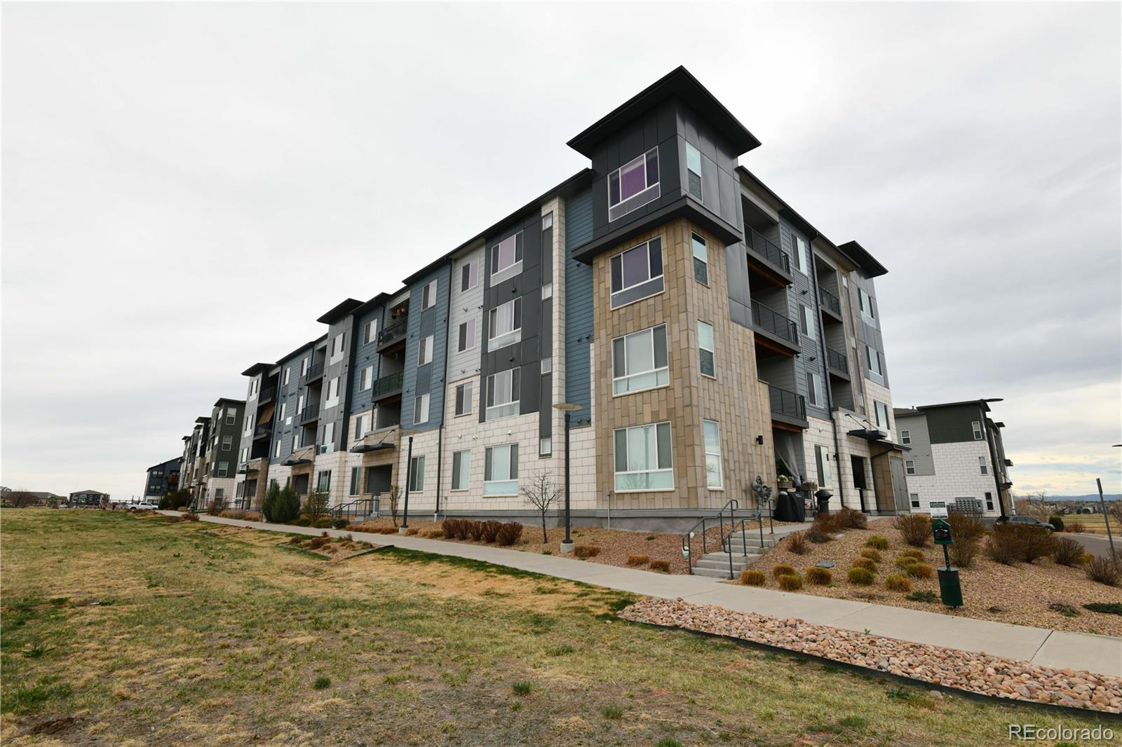 9283 Twenty Mile Road, Unit 402 Parker, CO 80134 - Photo 2 of 38