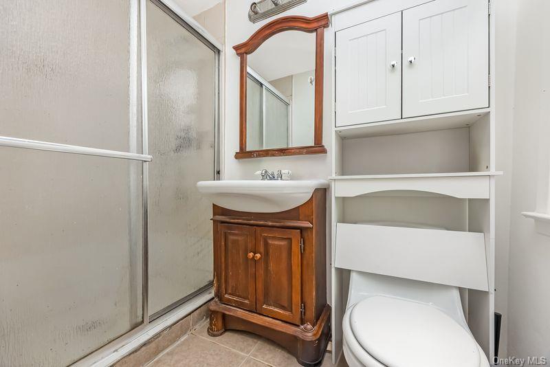 215-08 23rd Road Queens, NY 11360 - Photo 7 of 34