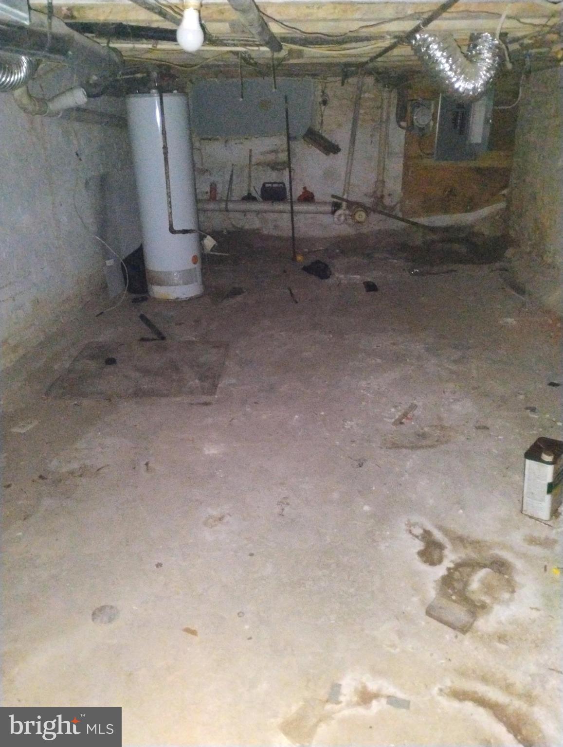 1812 North Chapel Street Baltimore, MD 21213 - Photo 12 of 12 Basement