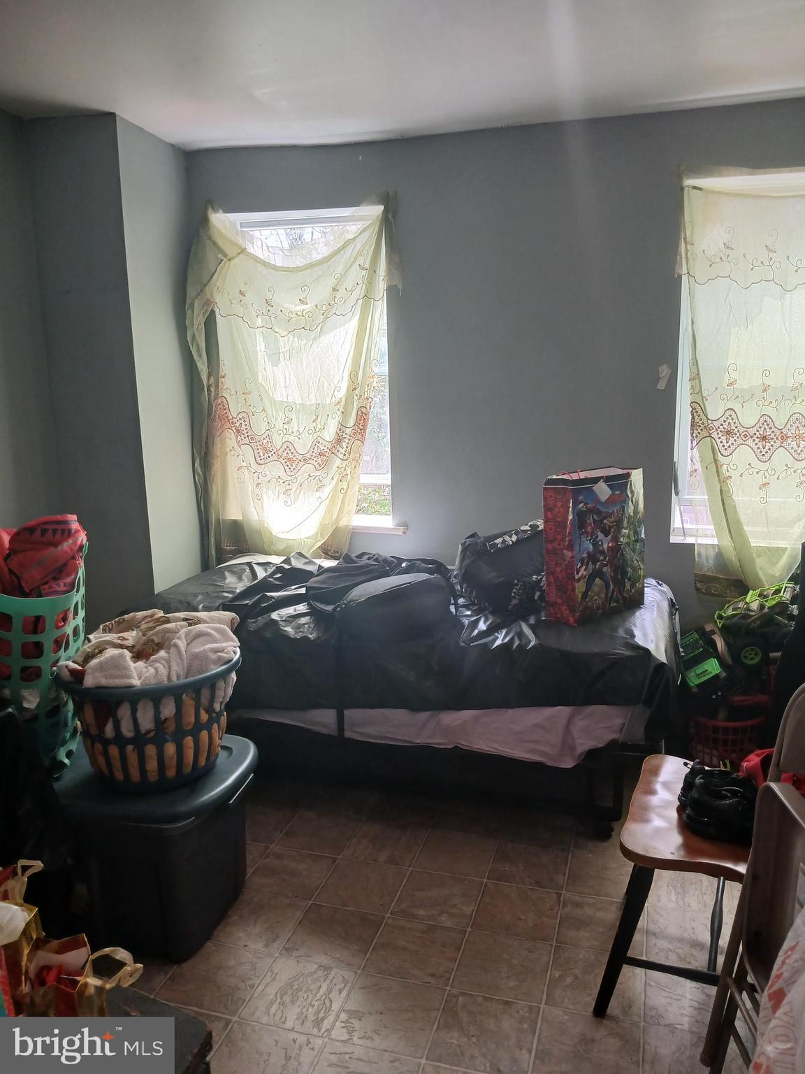 1812 North Chapel Street Baltimore, MD 21213 - Photo 8 of 12 2nd bedroom