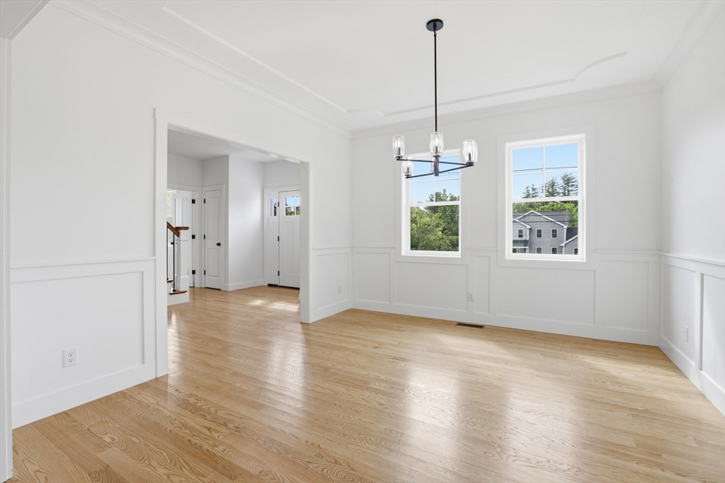 294 Salem Road Dracut, MA 01826 - Photo 4 of 33