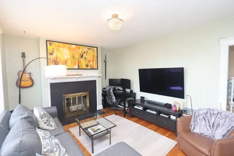 $2,800 | 11 Vinal Street, Unit 12, Boston, MA 02135