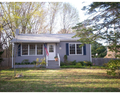 14 Maple Warren, RI 02885 - Photo 5 of 9