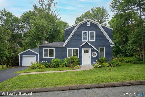 $575,000 | 6 Juniper Ridge Drive, Danbury, CT 06811