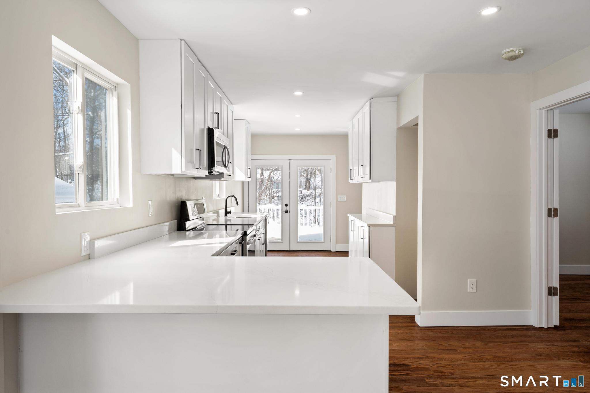 6 Juniper Ridge Drive Danbury, CT 06811 - Photo 11 of 36