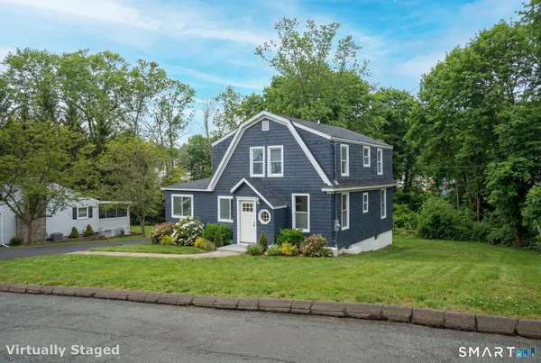 $575,000 | 6 Juniper Ridge Drive, Danbury, CT 06811