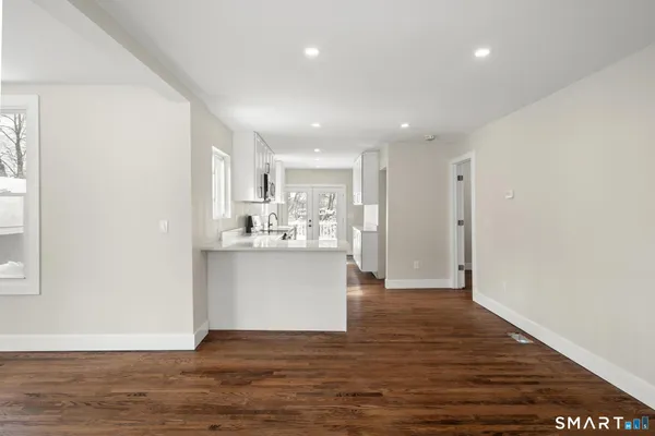 $575,000 | 6 Juniper Ridge Drive, Danbury, CT 06811