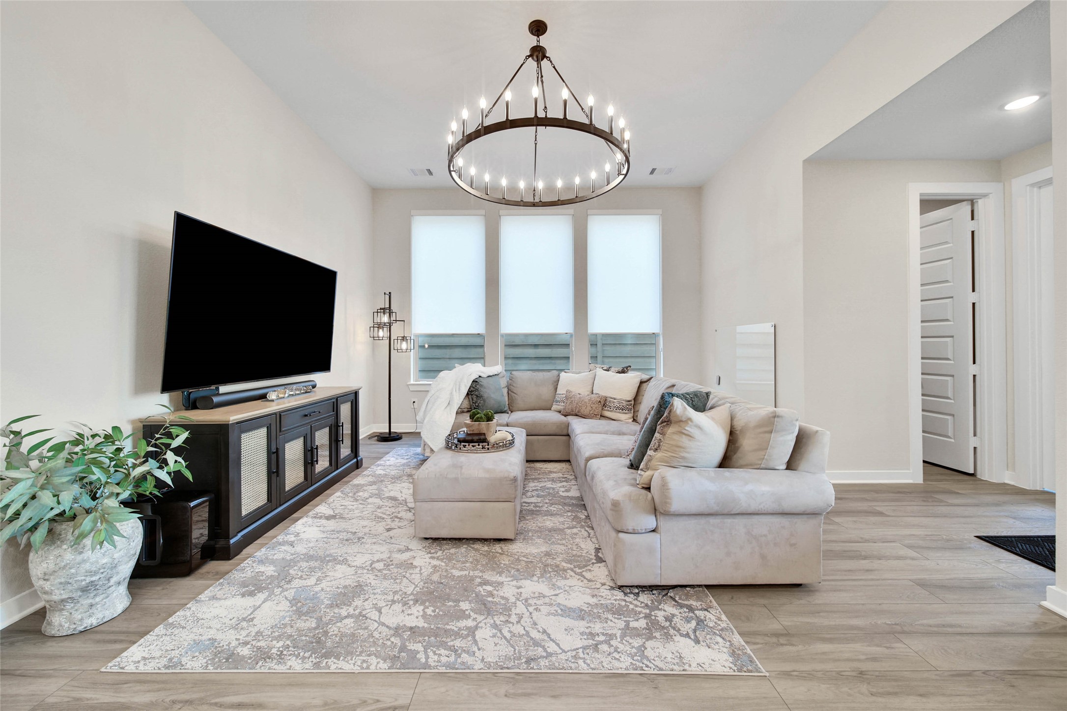 2554 Forbidden Fig Row Manvel, TX 77578 - Photo 15 of 43