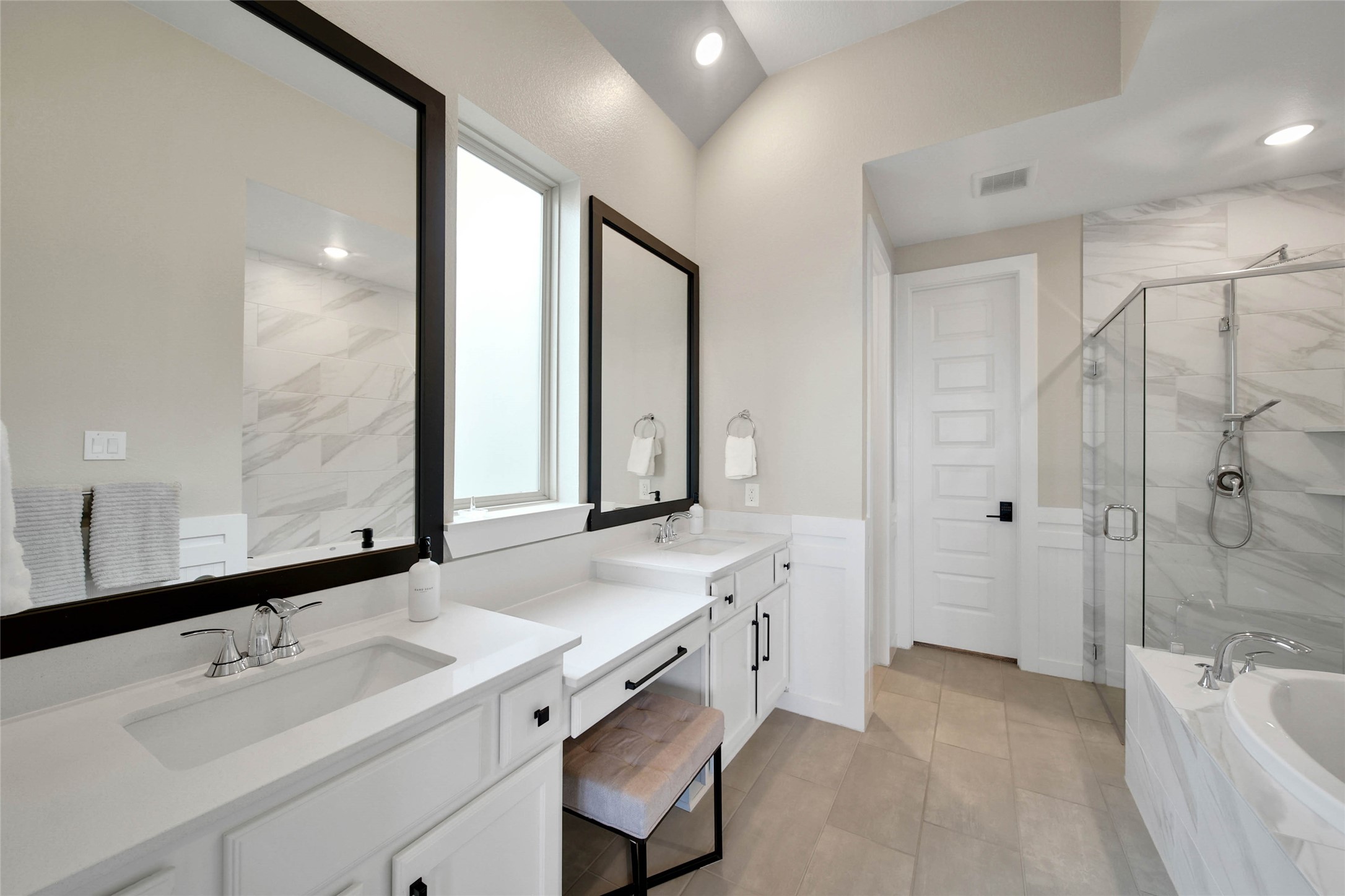 2554 Forbidden Fig Row Manvel, TX 77578 - Photo 20 of 43