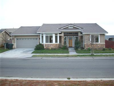 2009 East Duff Avenue Reedley, CA 93654 - Photo 1 of 4 Gallery Image 1