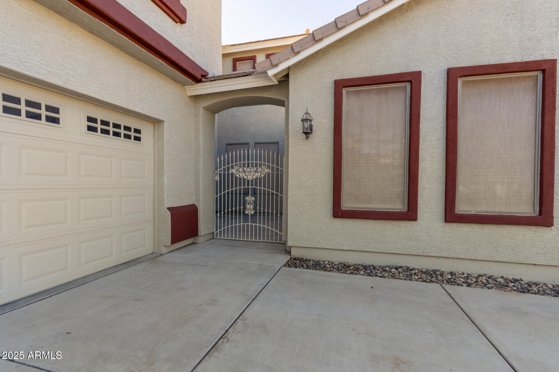 13635 West Calavar Road Surprise, AZ 85379 - Photo 6 of 76 0007-07 - Calavar
