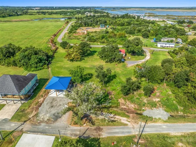 $129,000 | 180 Cooper Ann Lane, Hackberry, LA 70645