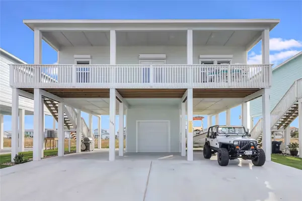 $400,000 | 199 Paradise Drive, Rockport, TX 78382