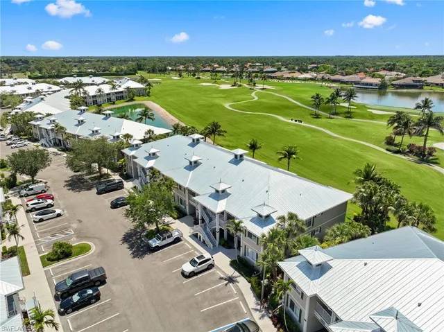 $389,900 | 7955 Mahogany Run Lane, Unit 515, Naples, FL 34113