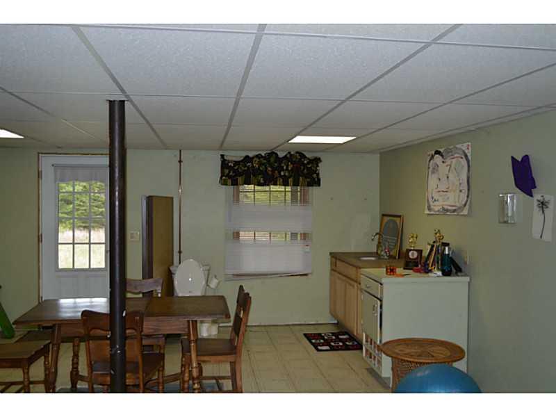 154 Coles Corner Road Winterport, ME 04496 - Photo 32 of 34 Family Room.