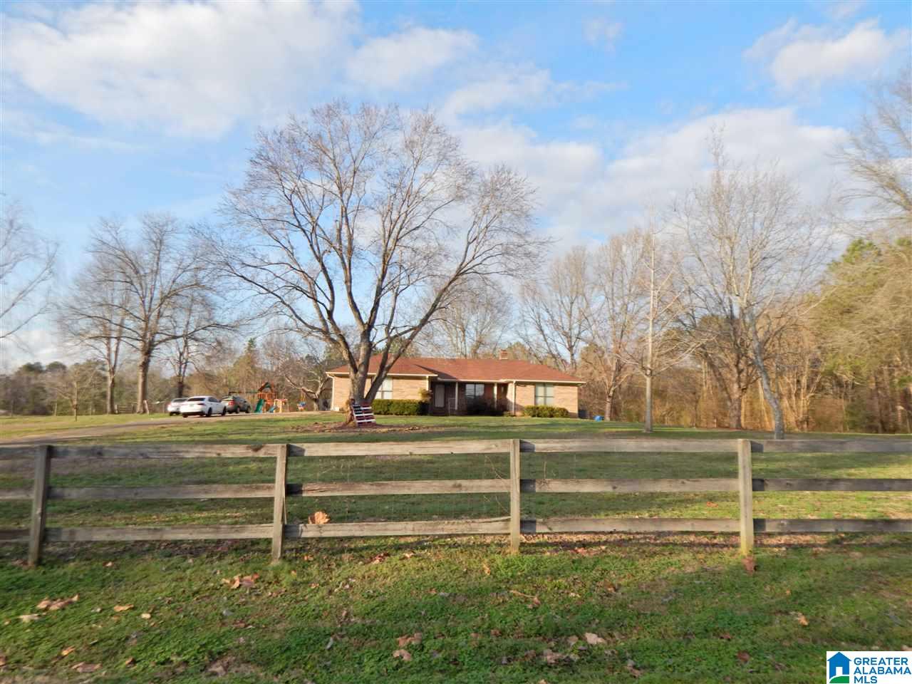 251 West Shugart Ridge Road Gardendale, AL 35071 - Photo 1 of 23