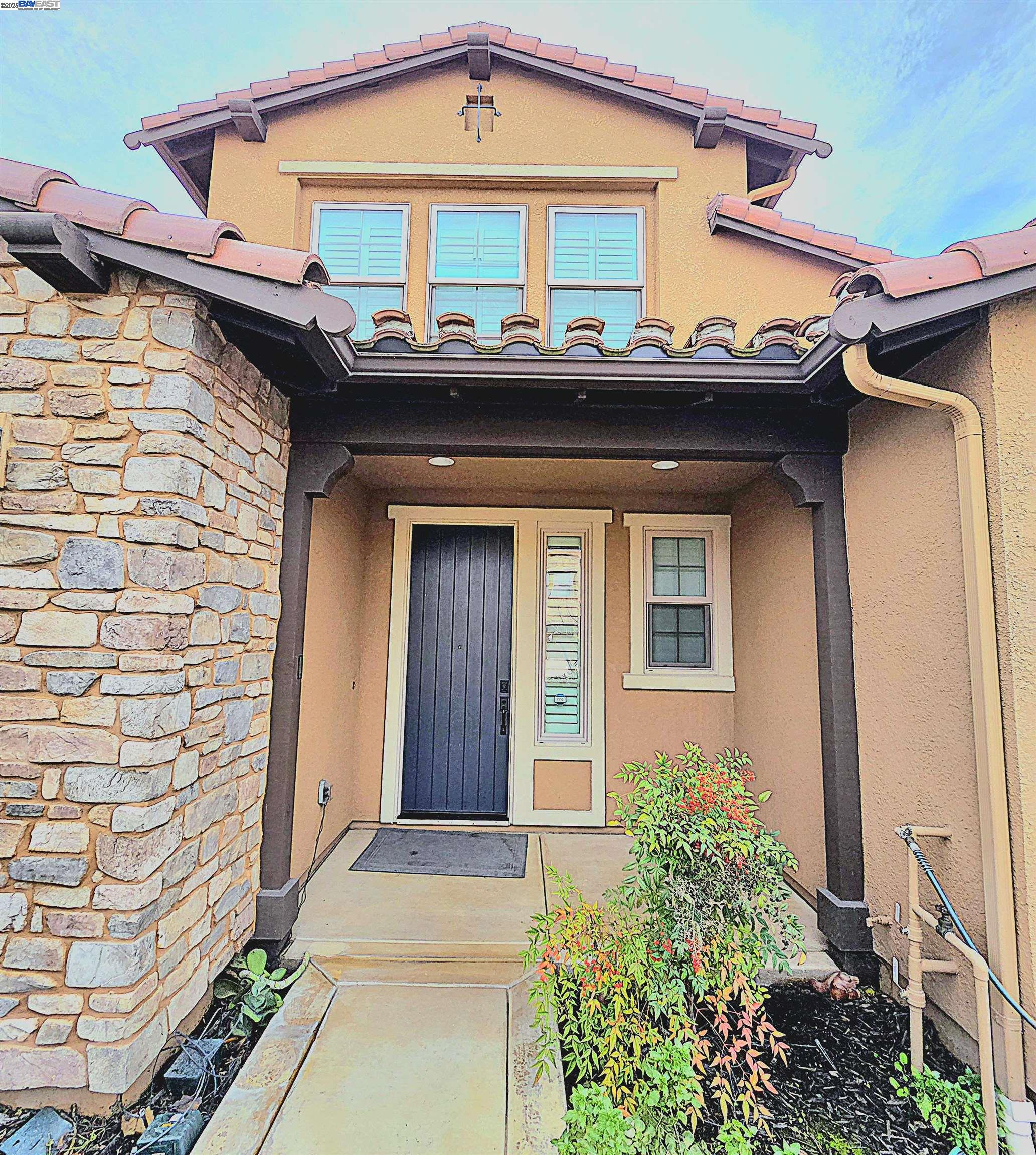 3548 Rapallo Way Manteca, CA 95337 - Photo 4 of 51