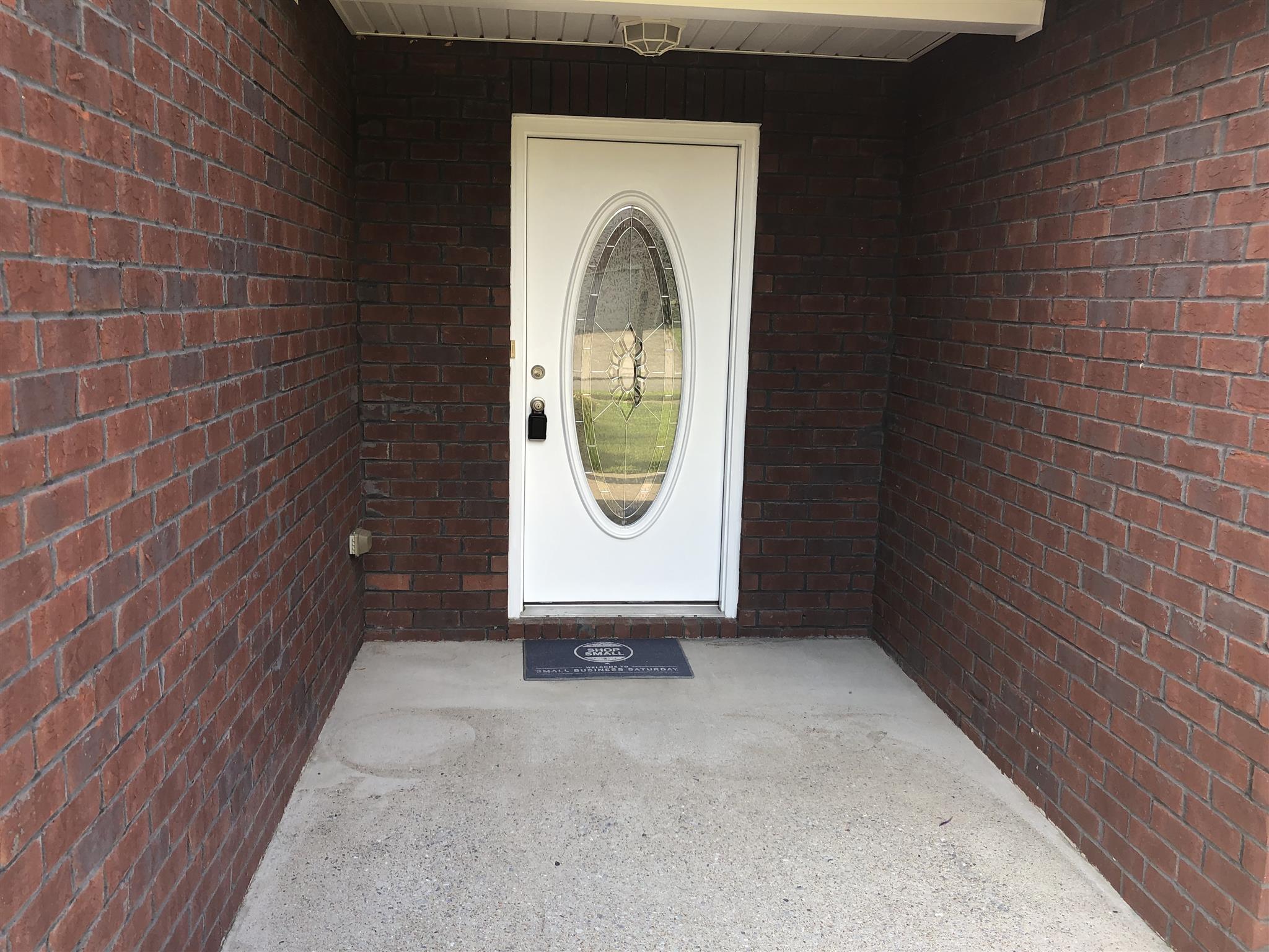 105 Foxrun Springfield, TN 37172 - Photo 3 of 21 a view of a livingroom with wooden floor and a window