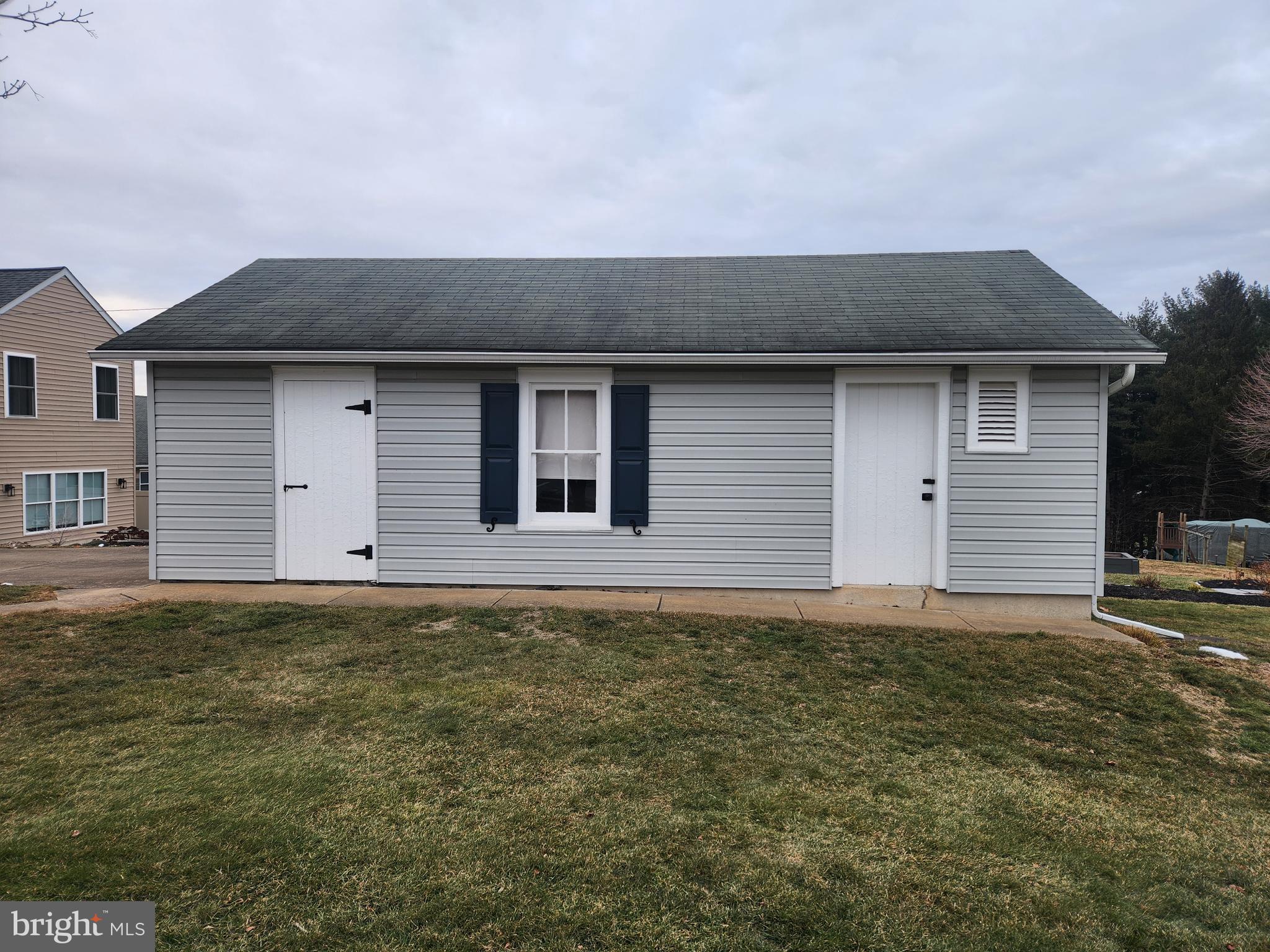 123 North 11th Street Akron, PA 17501 - Photo 9 of 43